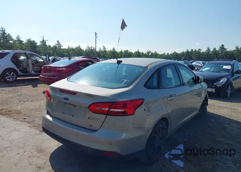 2016 Ford Focus Se z USA, uszkodzony, nr VIN 1FADP3F20GL389034